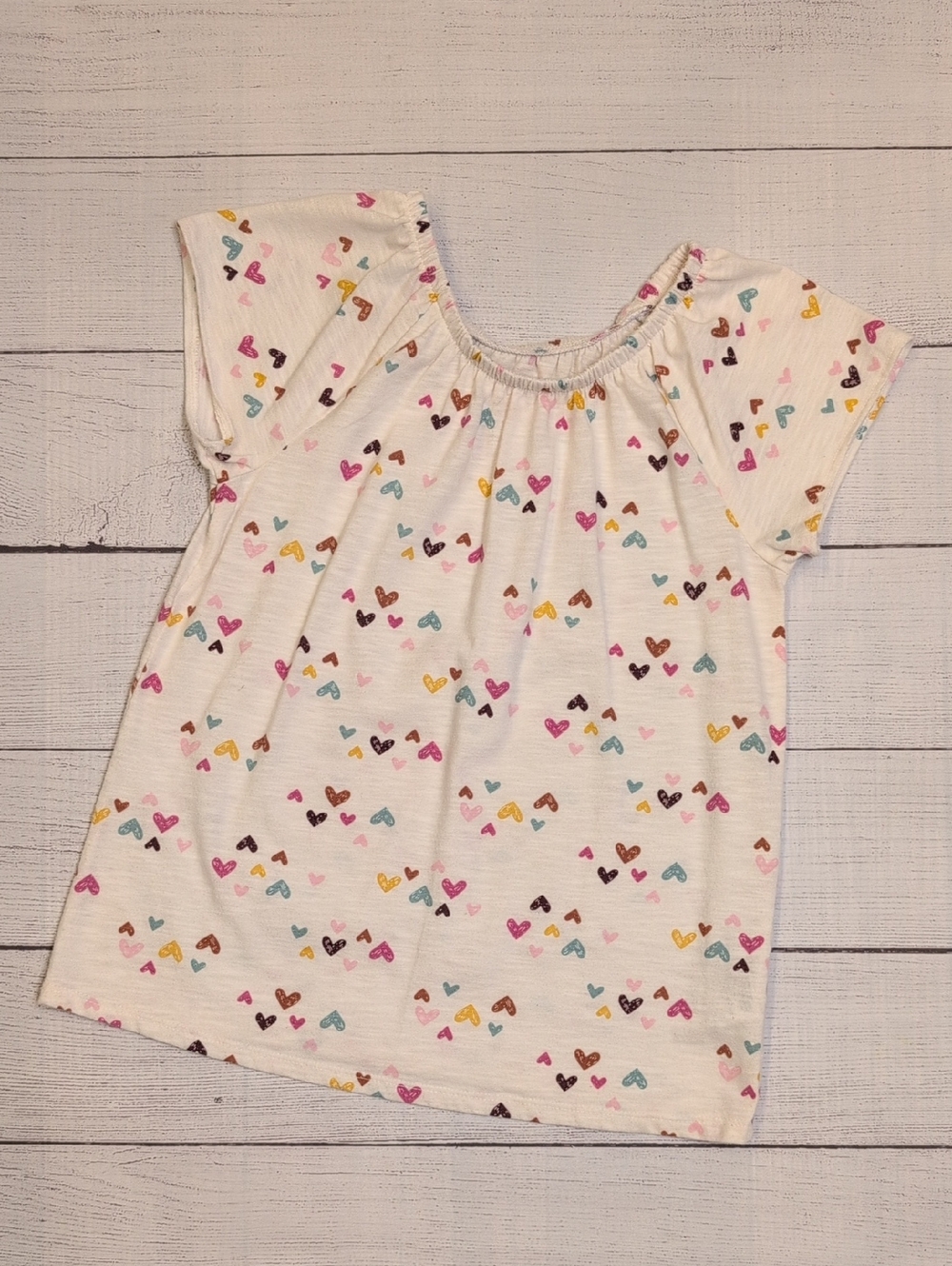 Cat & Jack White Short Sleeve Top with Multicolor Heart Print